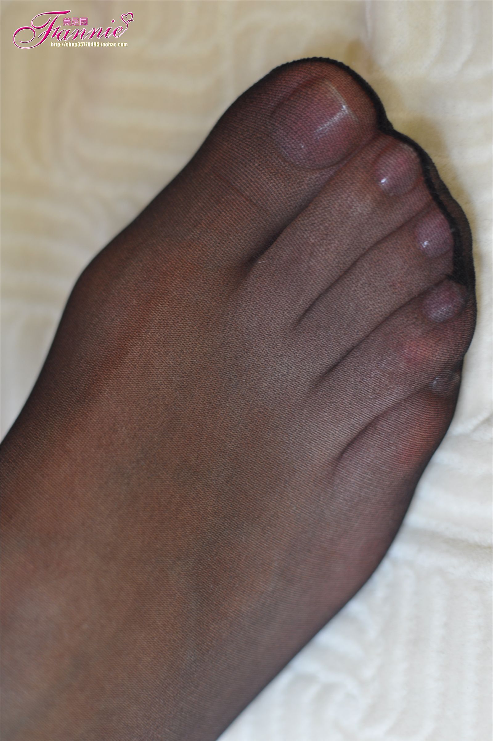 Fannie芬妮高清原图之黑丝特写NO.175